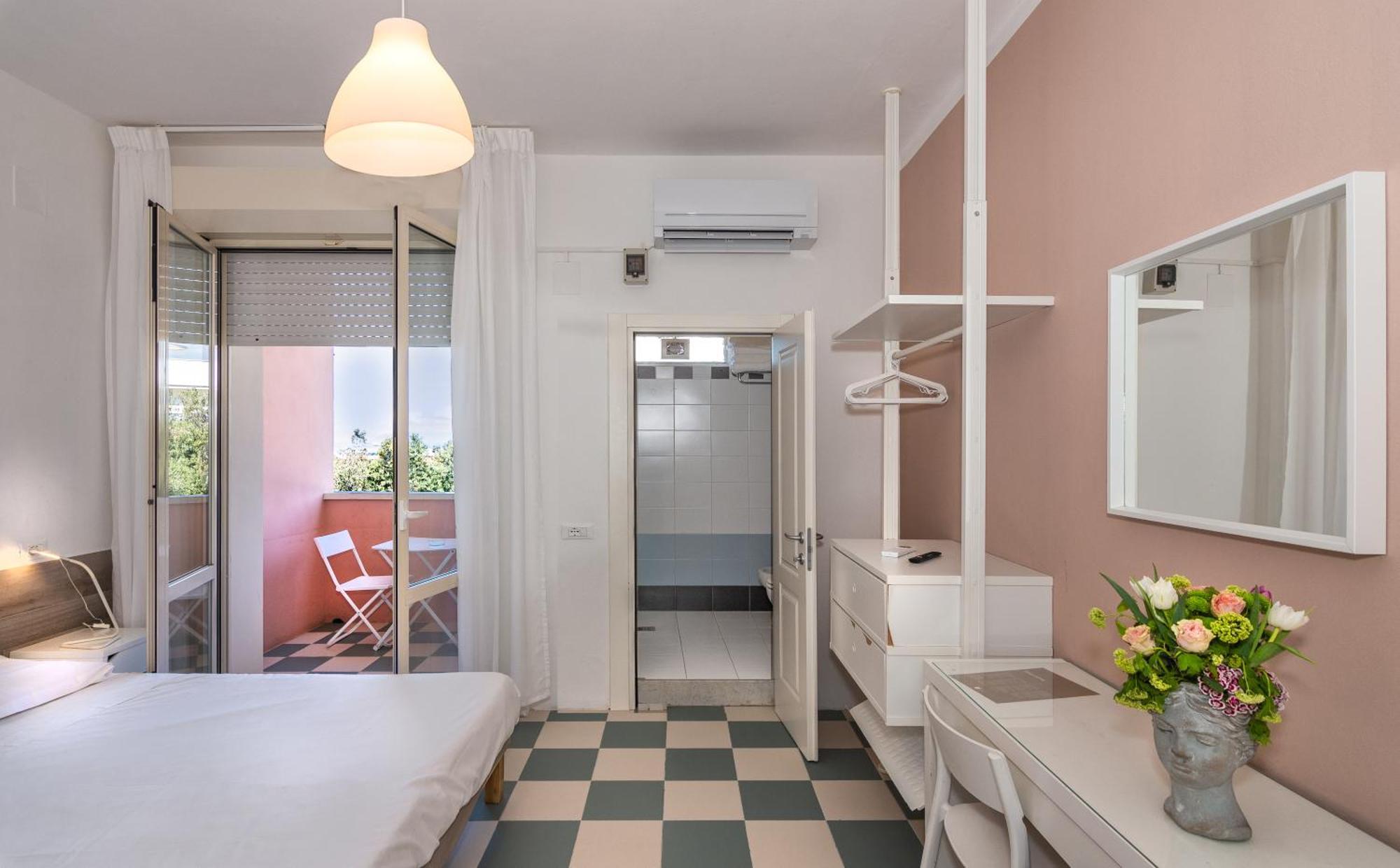 Hotel Happy Marina di Pietrasanta Extérieur photo